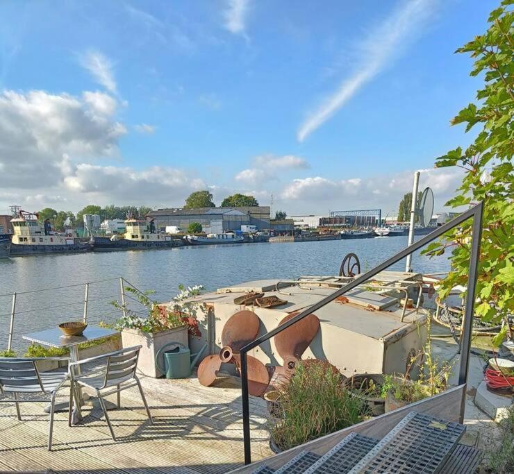 Le Grand Bordeleau Otel Gent Dış mekan fotoğraf